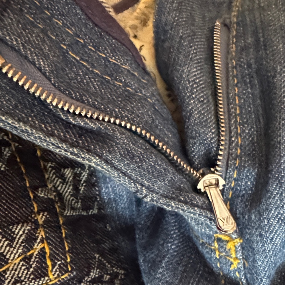 Patchwork Denim LV Monogram capris - image 15